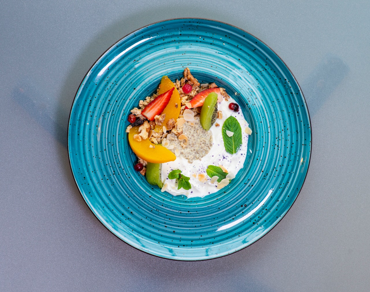 Berry Nectarine Overnight Oats Recipe