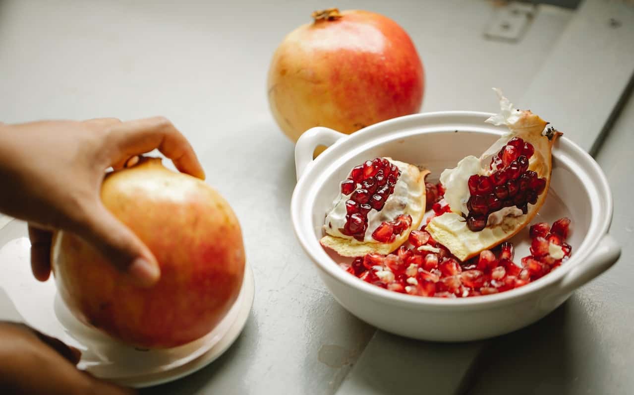Pomegranate Banana Overnight Oats Recipe